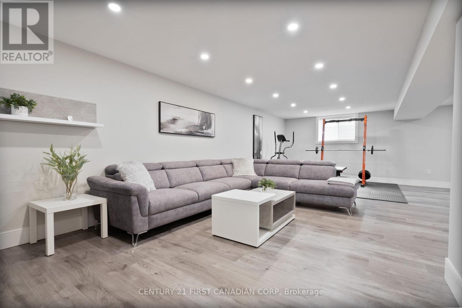 16 Foxborough Place, Thames Centre (Thorndale), ON - Indoor