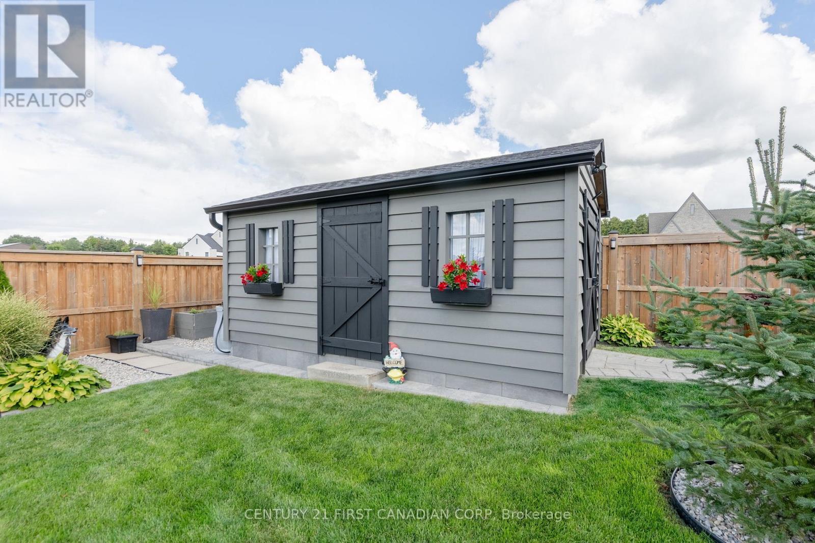 16 Foxborough Place, Thames Centre (Thorndale), ON - Outdoor