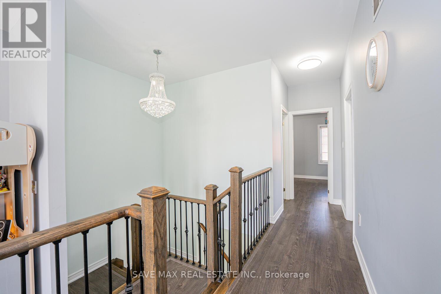 39 Divinity Circle, Brampton, ON - Indoor Photo Showing Other Room