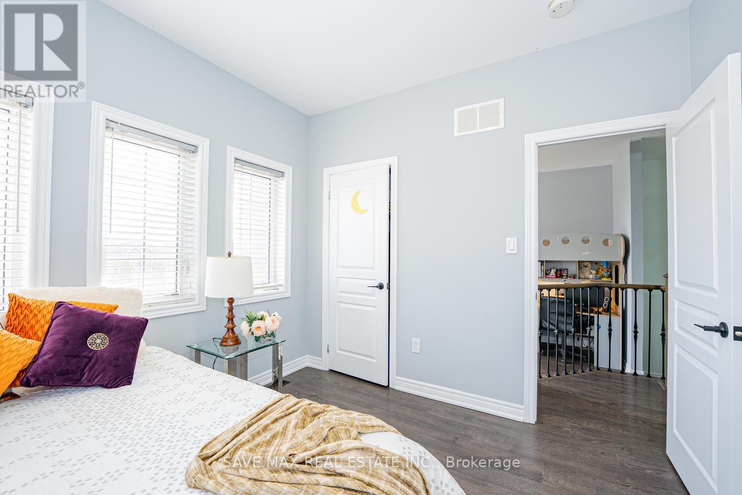 39 Divinity Circle, Brampton, ON - Indoor Photo Showing Bedroom