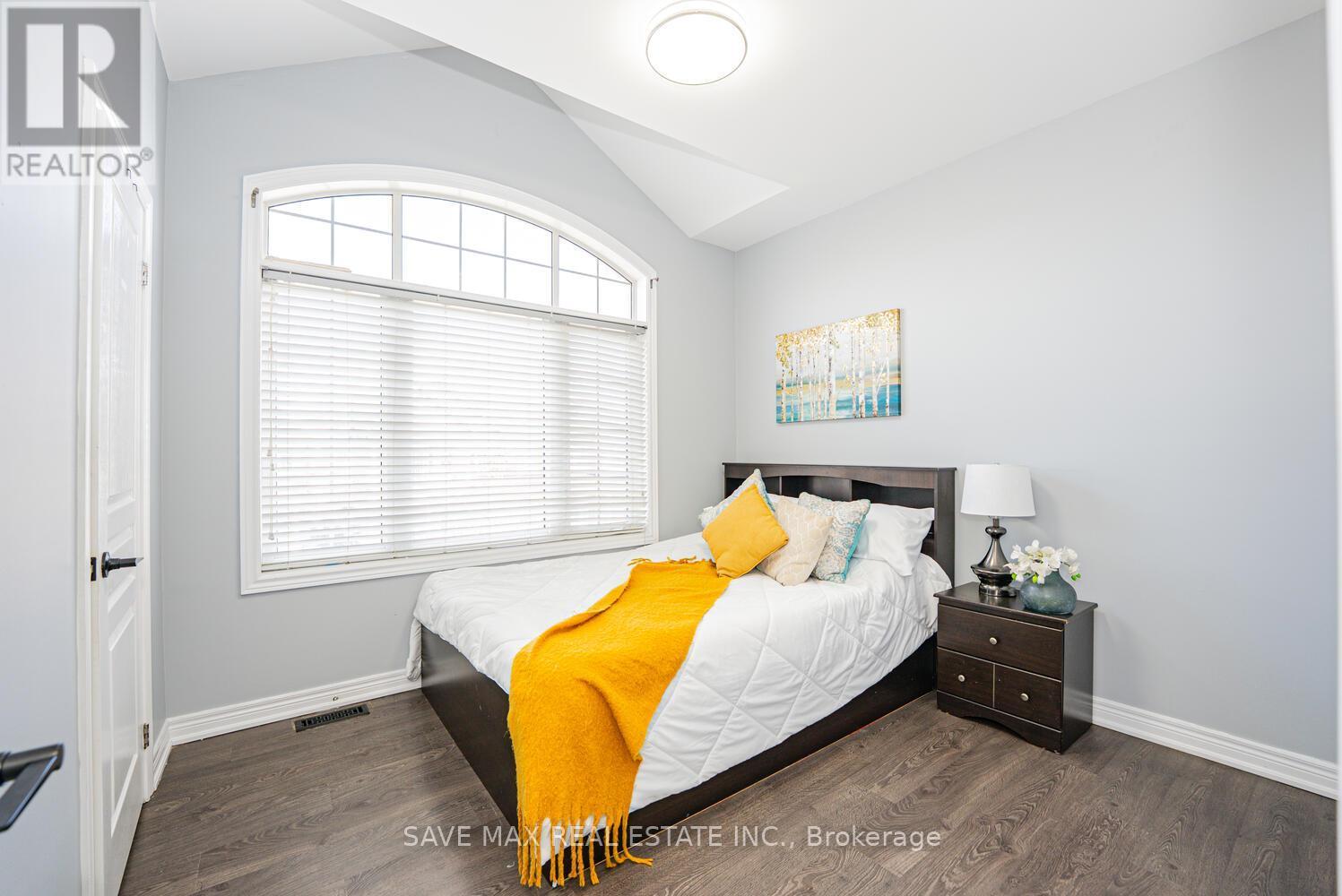 39 Divinity Circle, Brampton, ON - Indoor Photo Showing Bedroom