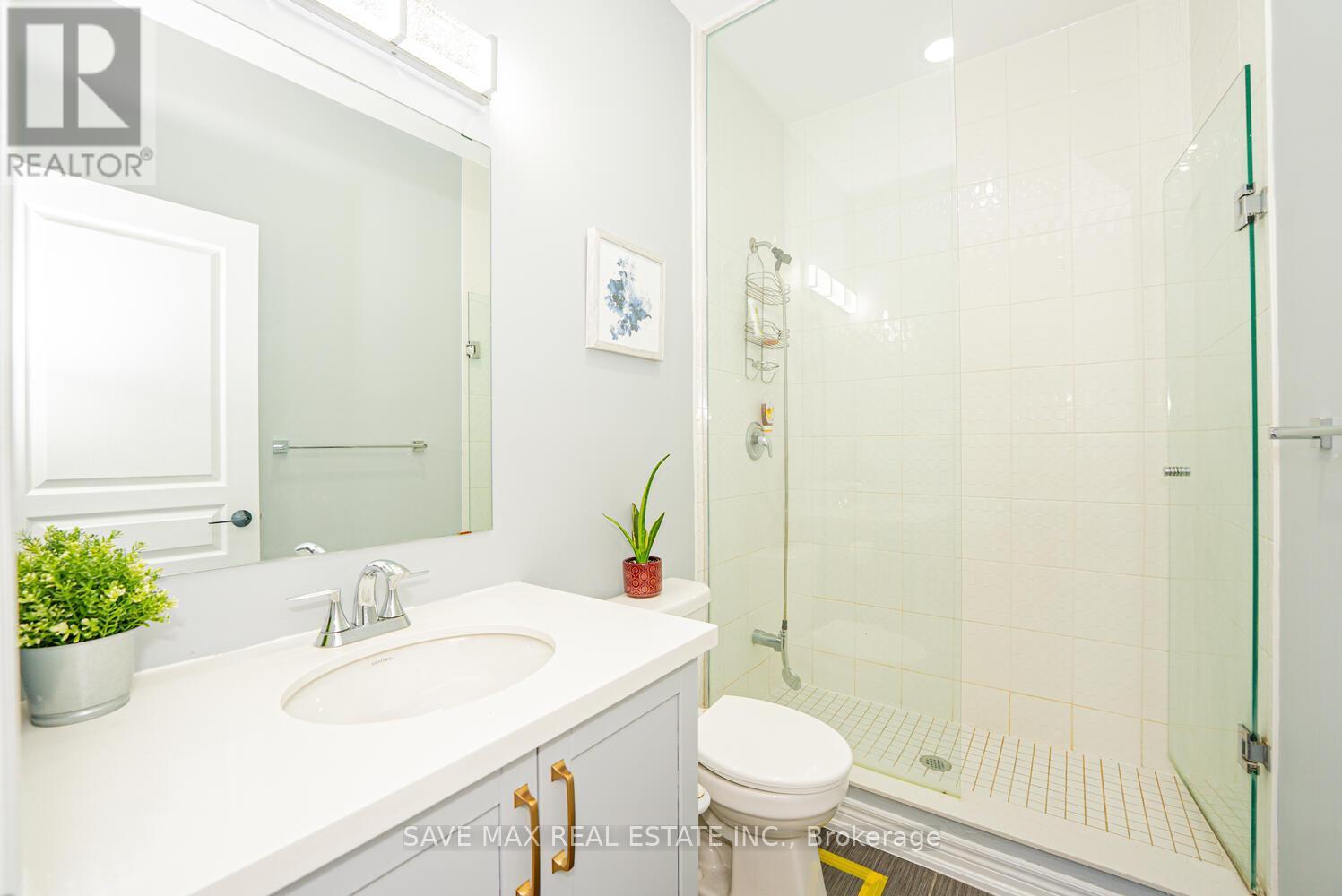 39 Divinity Circle, Brampton, ON - Indoor Photo Showing Bathroom