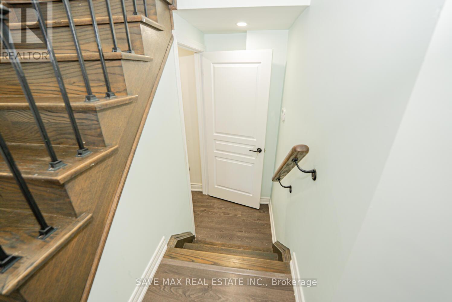 39 Divinity Circle, Brampton, ON - Indoor Photo Showing Other Room