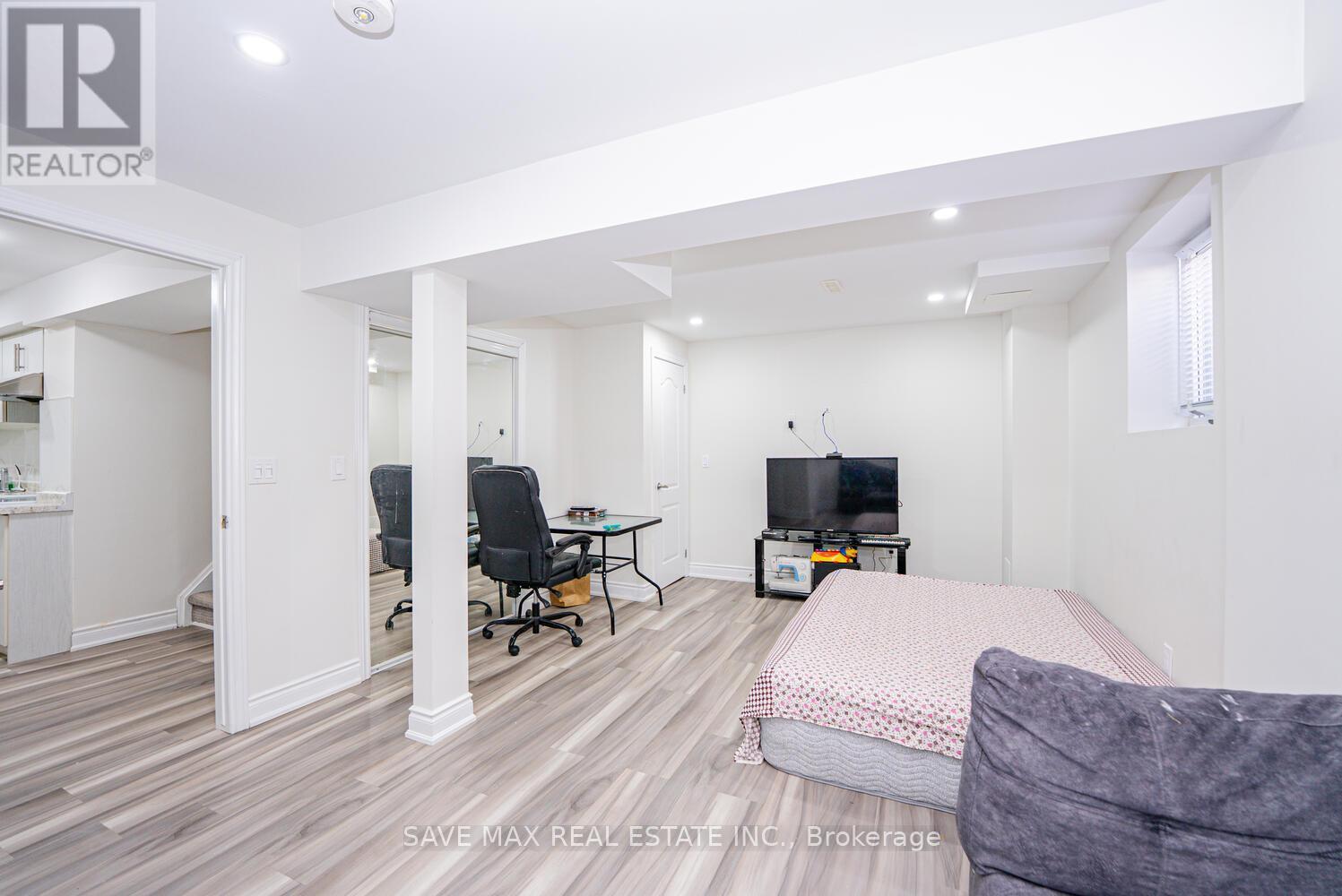 39 Divinity Circle, Brampton, ON - Indoor
