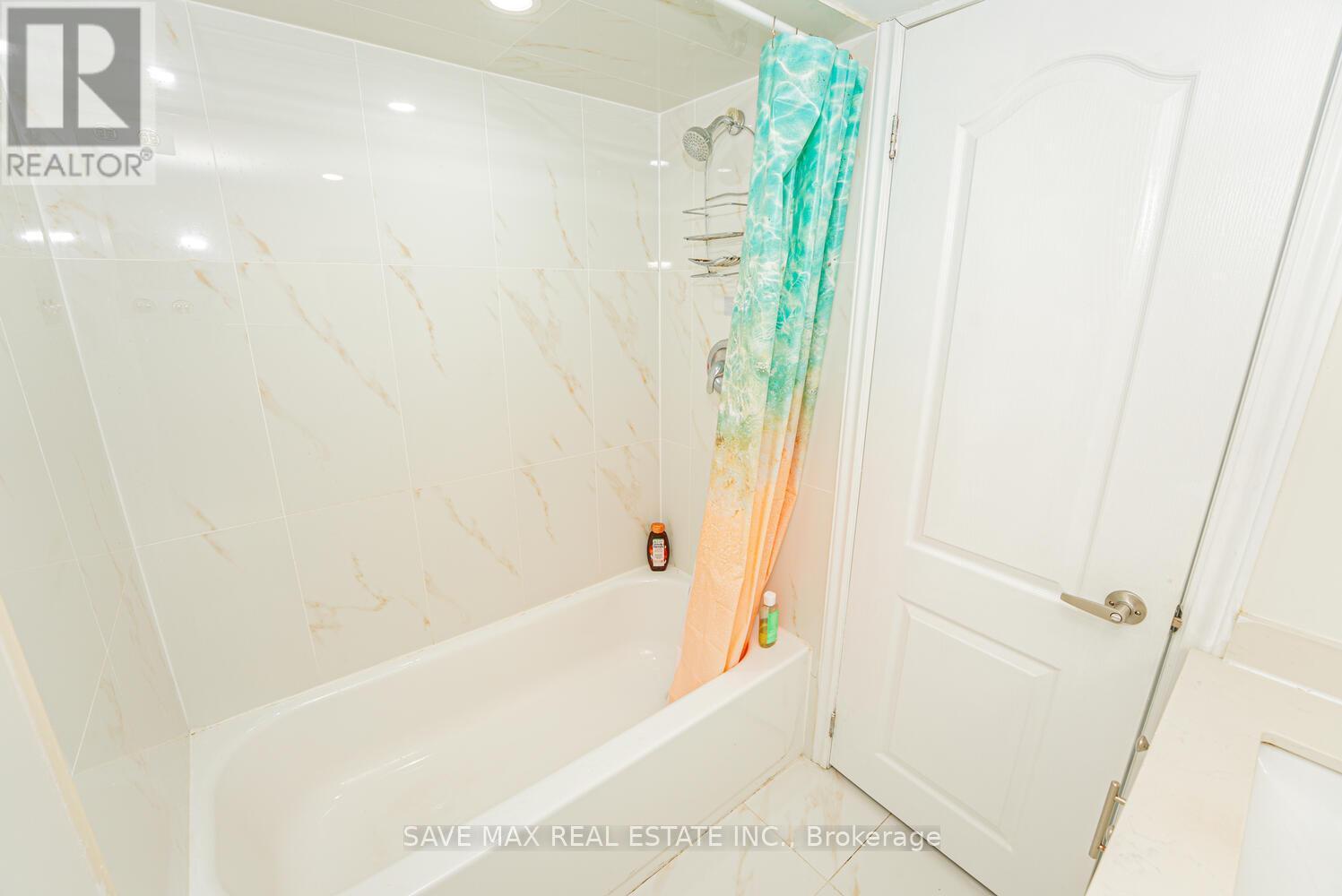 39 Divinity Circle, Brampton, ON - Indoor Photo Showing Bathroom