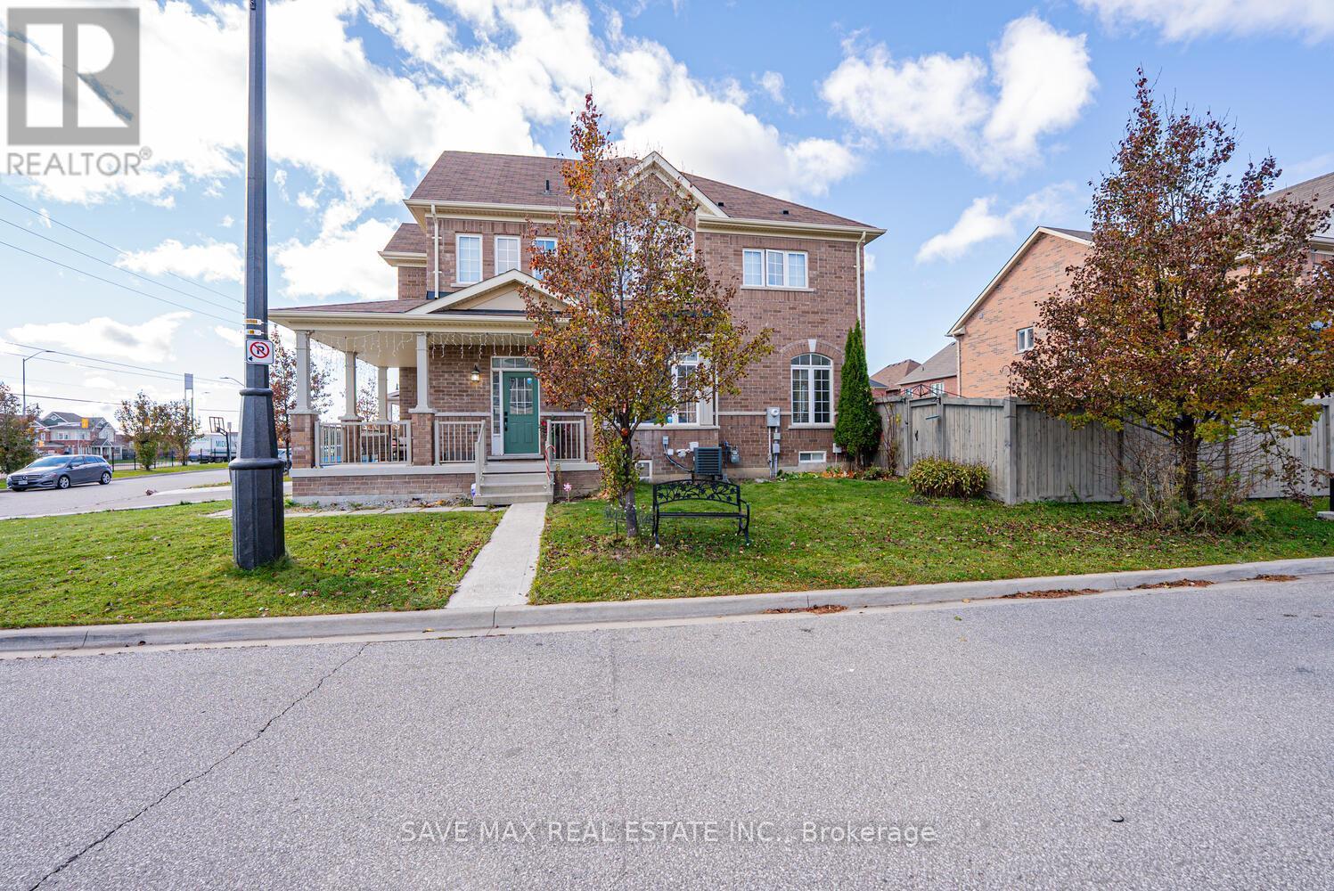 39 Divinity Circle, Brampton, ON - Outdoor With Deck Patio Veranda
