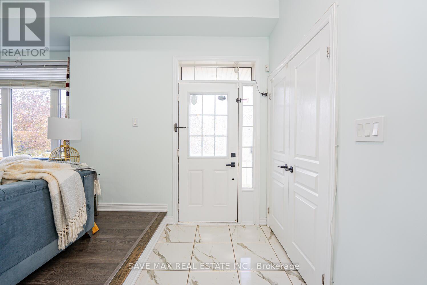 39 Divinity Circle, Brampton, ON - Indoor Photo Showing Other Room