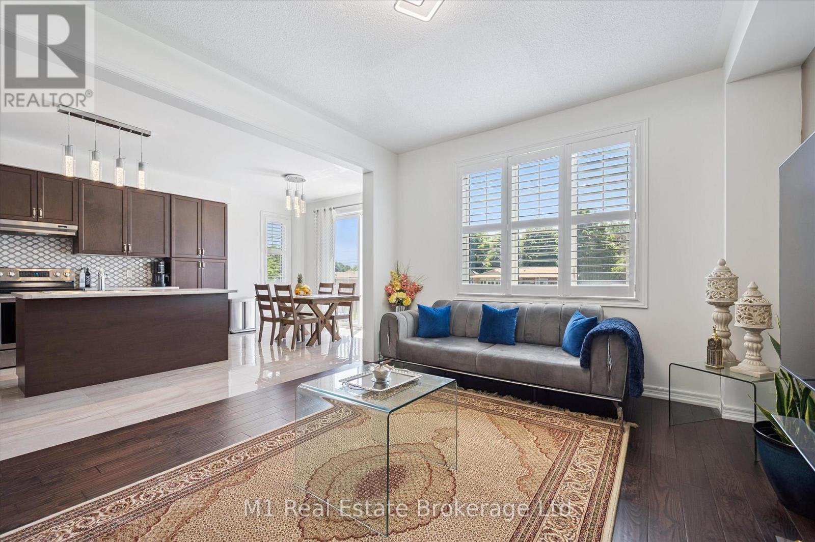 19 Findlay Way, Centre Wellington (Fergus), ON - Indoor