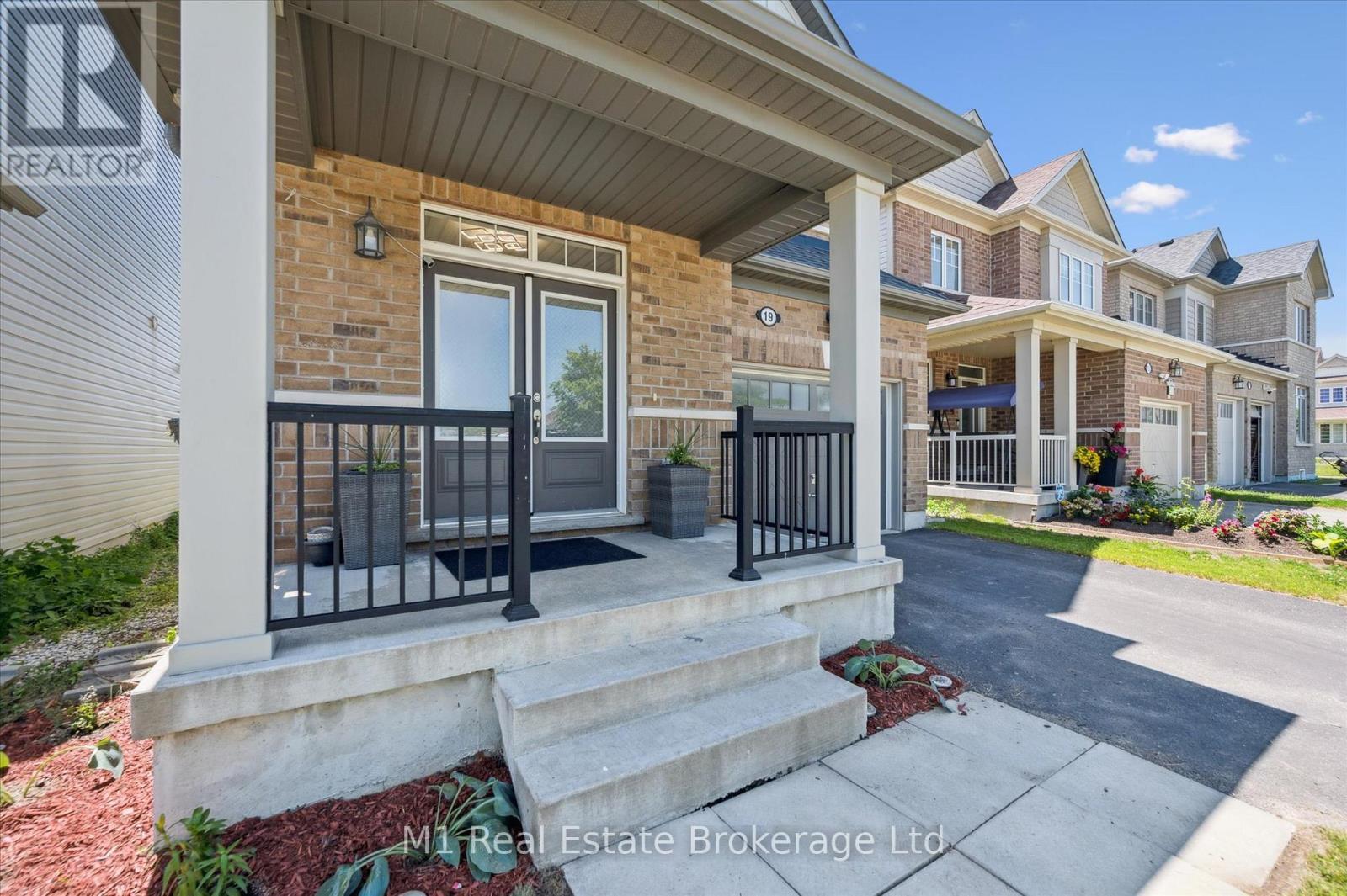 19 Findlay Way, Centre Wellington (Fergus), ON - Outdoor With Deck Patio Veranda