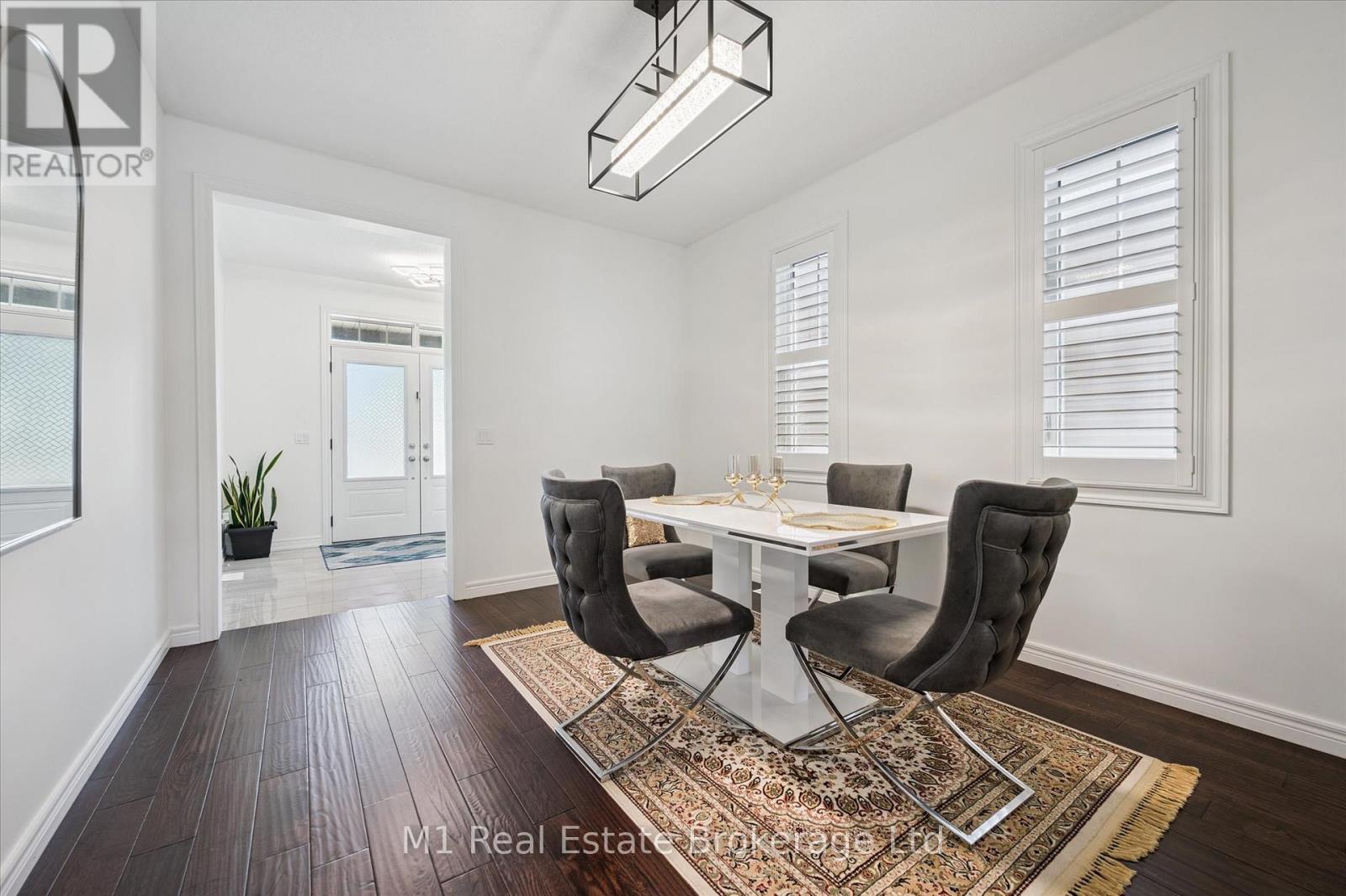 19 Findlay Way, Centre Wellington (Fergus), ON - Indoor