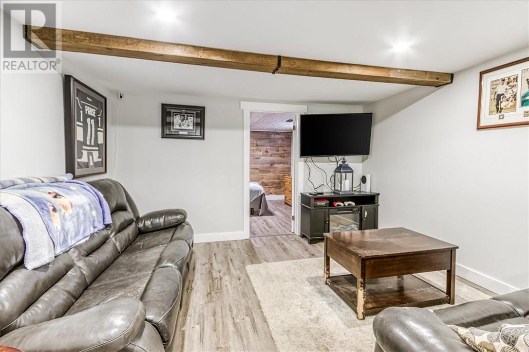 229 Catherine Street, Garson, ON - Indoor