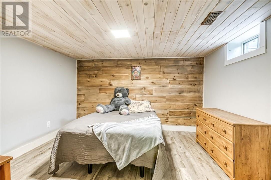 229 Catherine Street, Garson, ON - Indoor Photo Showing Bedroom