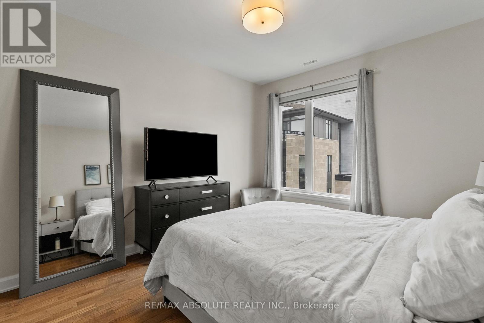 205 - 180 Boundstone Way, Ottawa, ON - Indoor Photo Showing Bedroom