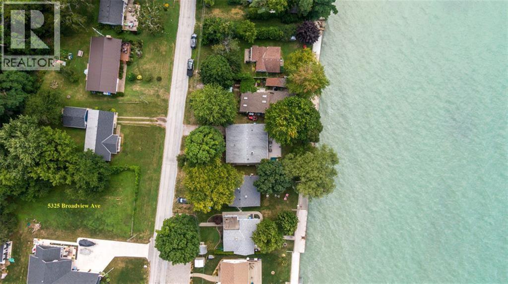 5325 Broadview Avenue, Lambton Shores, ON