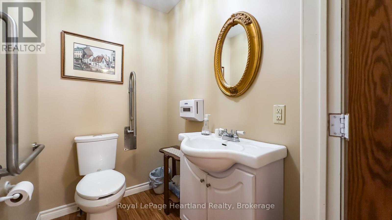 273 Hamilton Street, North Huron (Blyth), ON - Indoor Photo Showing Bathroom