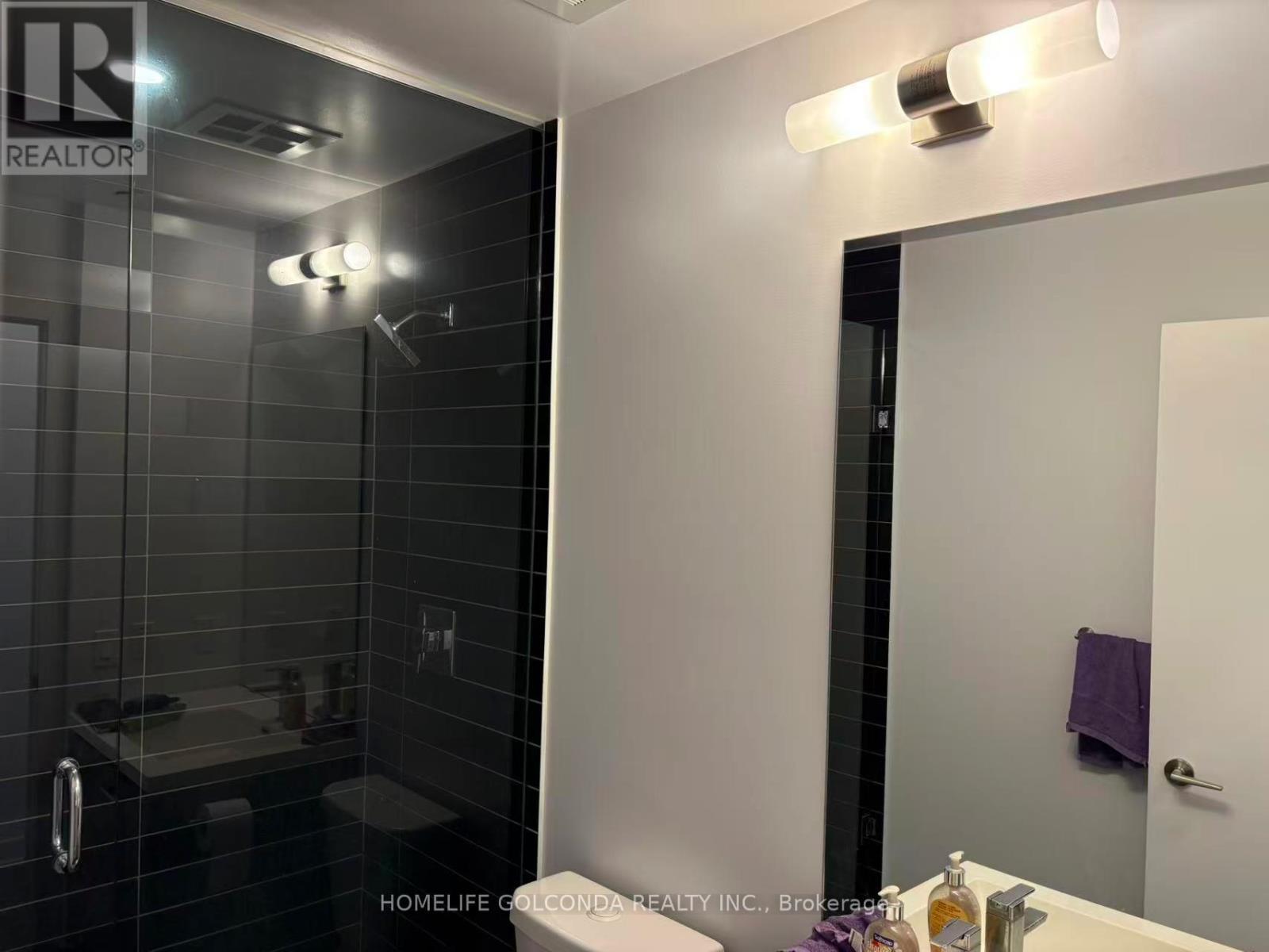 1902 - 87 Peter Street, Toronto, ON - Indoor Photo Showing Bathroom