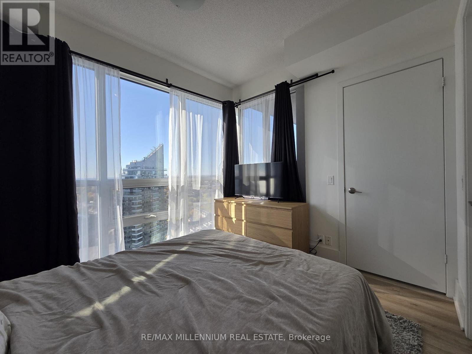 3106 - 2212 Lake Shore Boulevard W, Toronto, ON - Indoor Photo Showing Bedroom