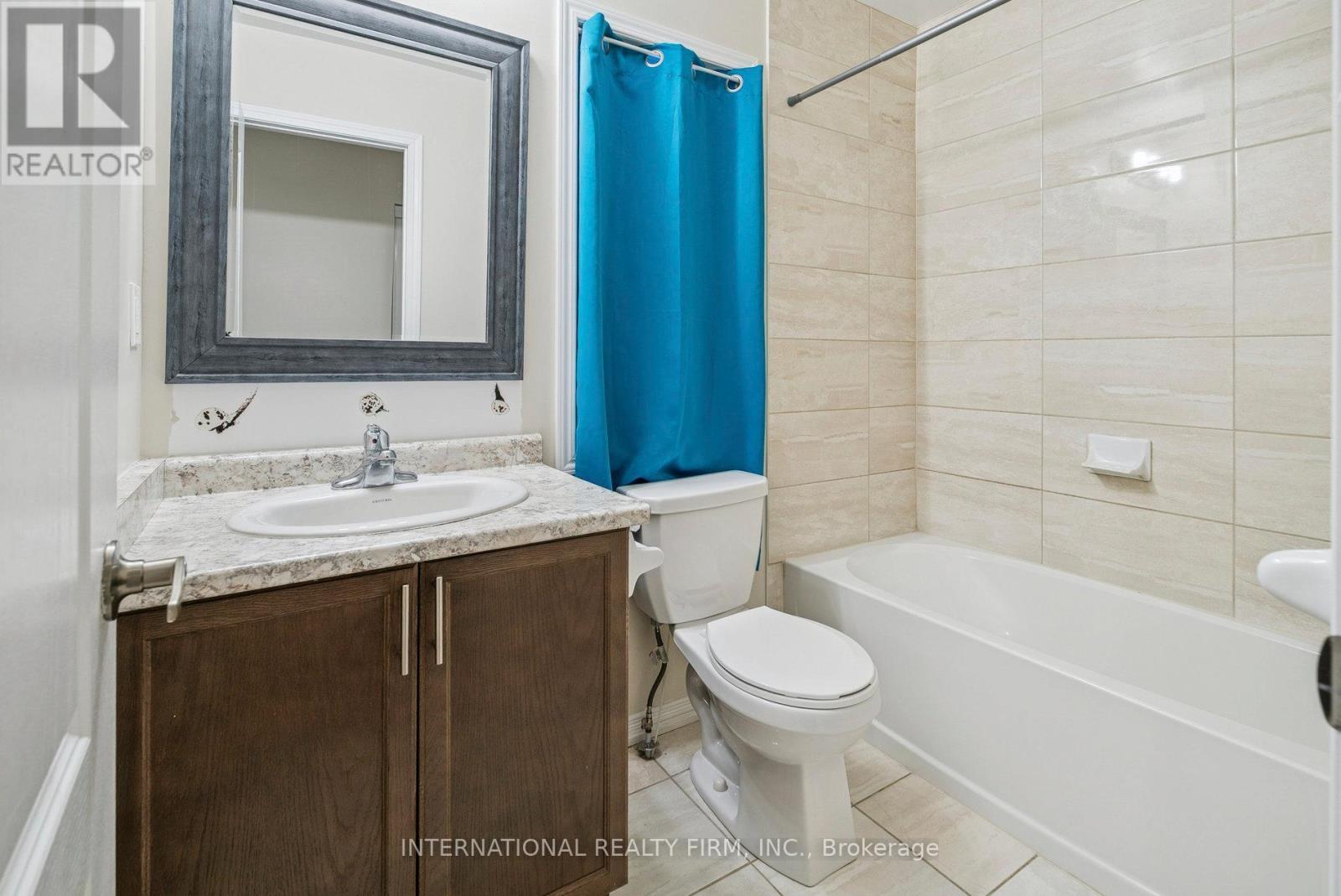 205 Diana Drive, Orillia, ON - Indoor Photo Showing Bathroom