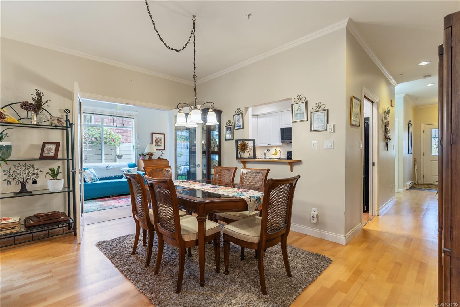 76-850 Parklands Dr, Esquimalt, BC