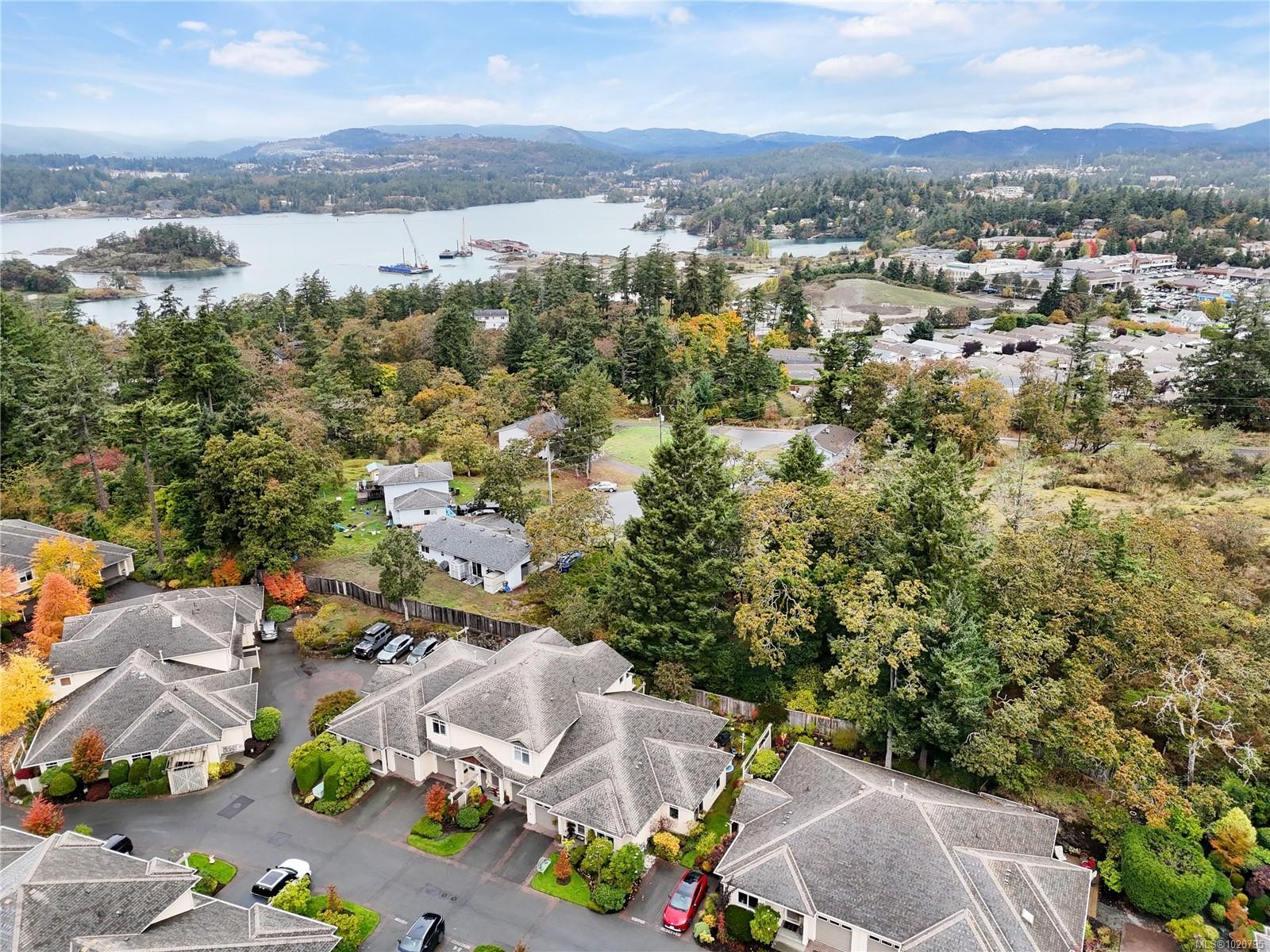 76-850 Parklands Dr, Esquimalt, BC