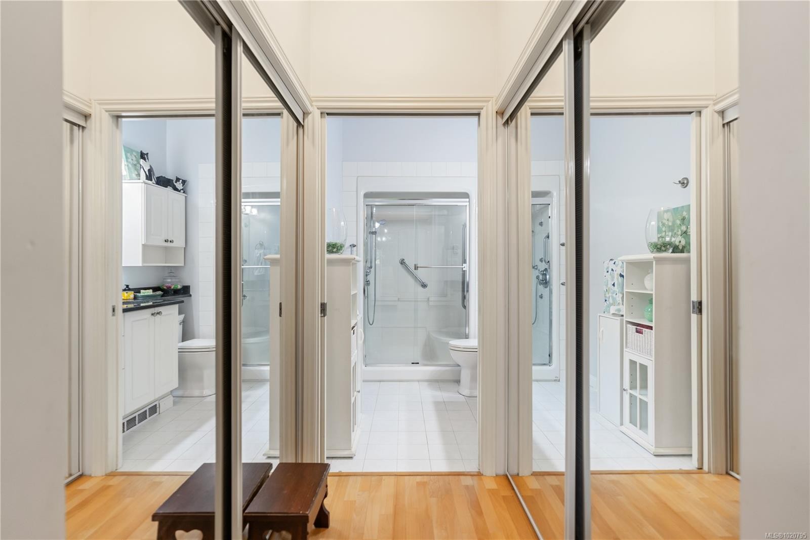 76-850 Parklands Dr, Esquimalt, BC