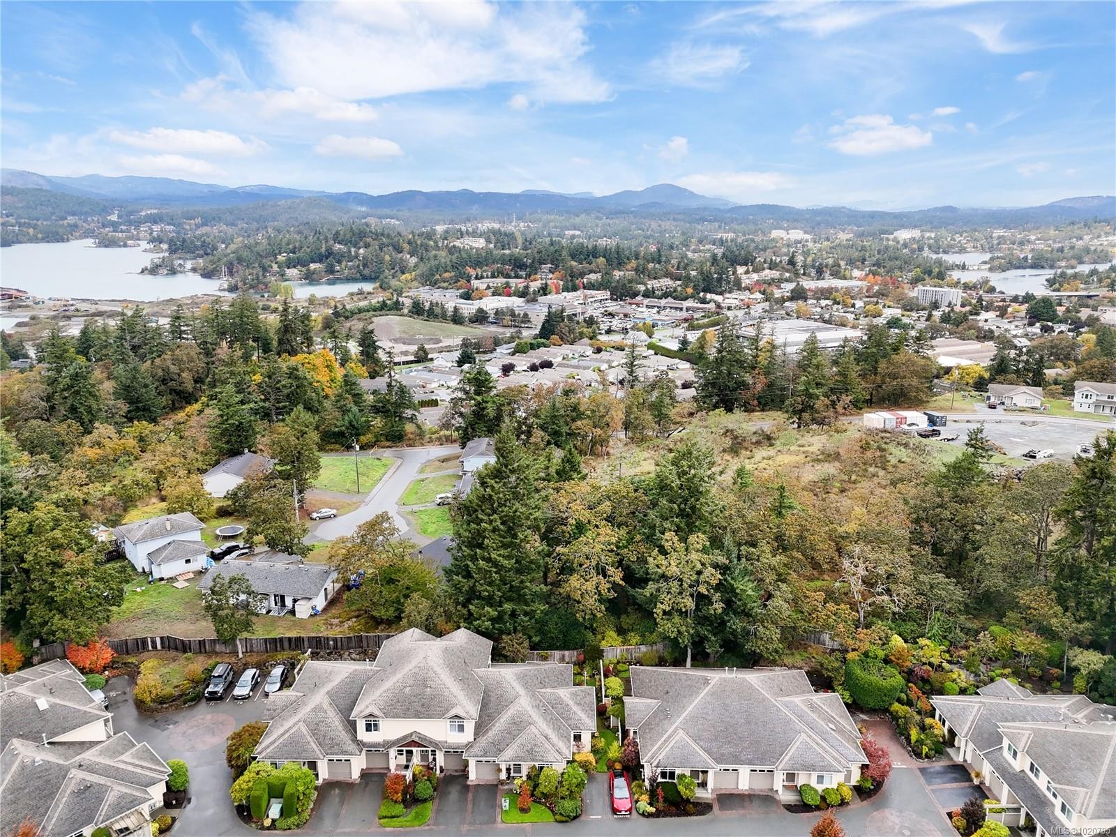 76-850 Parklands Dr, Esquimalt, BC