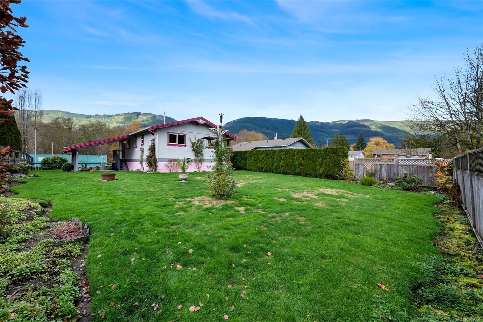 50 Cowichan Ave East, Lake Cowichan, BC