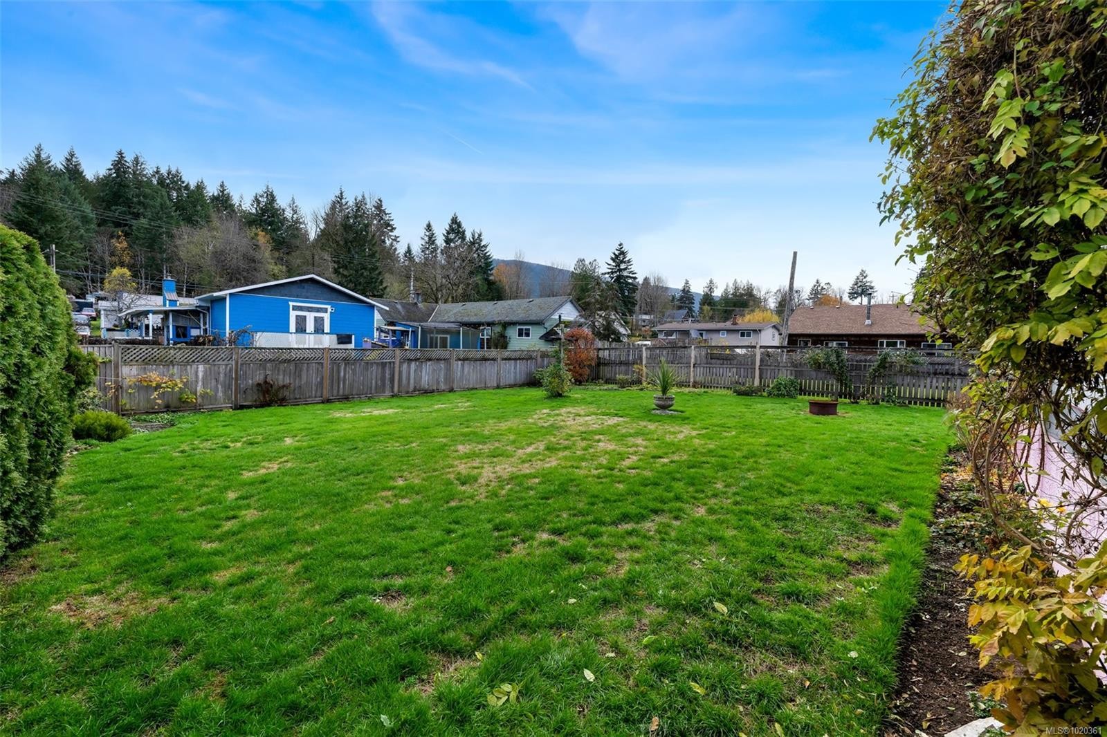 50 Cowichan Ave East, Lake Cowichan, BC