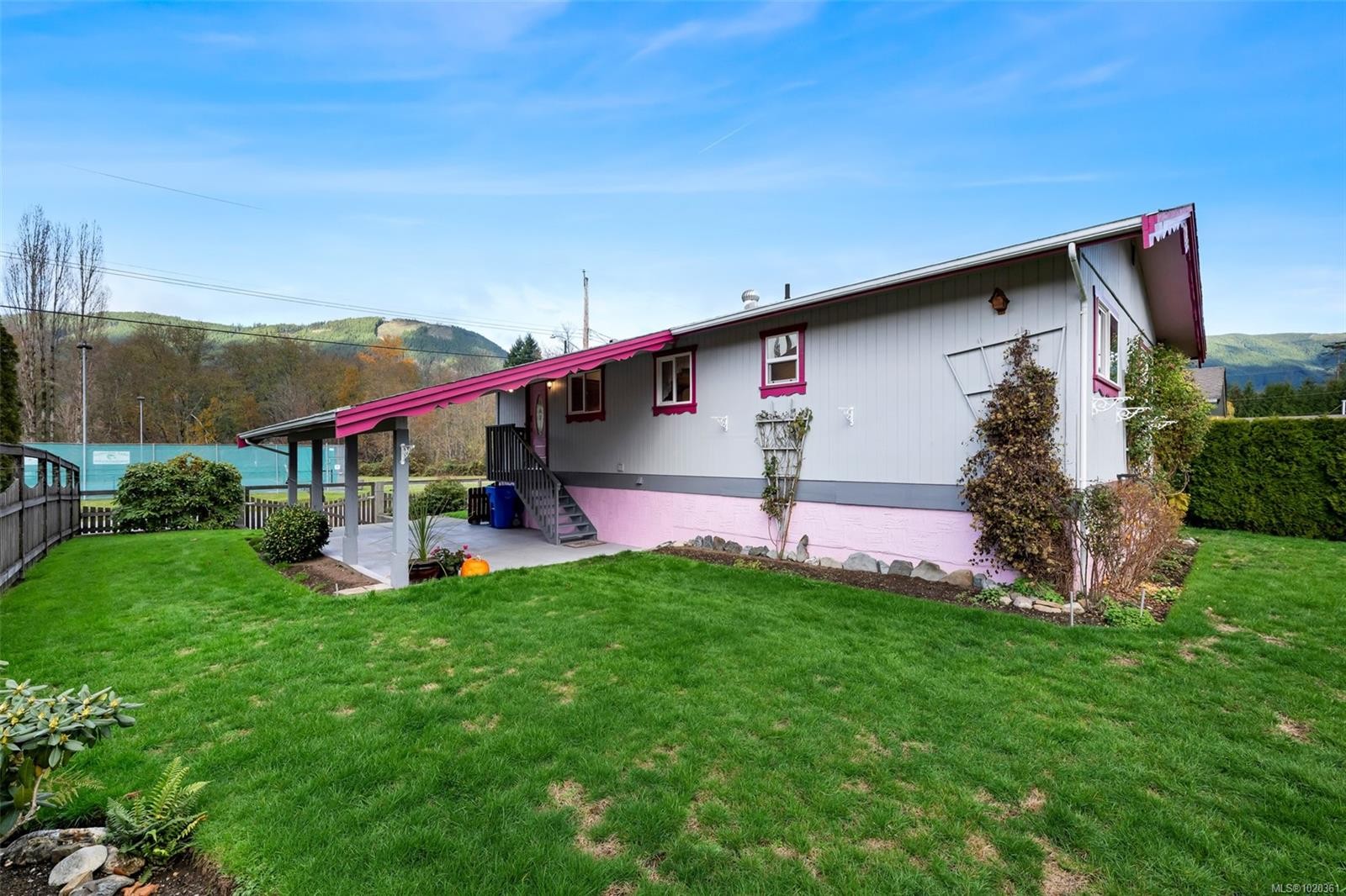 50 Cowichan Ave East, Lake Cowichan, BC