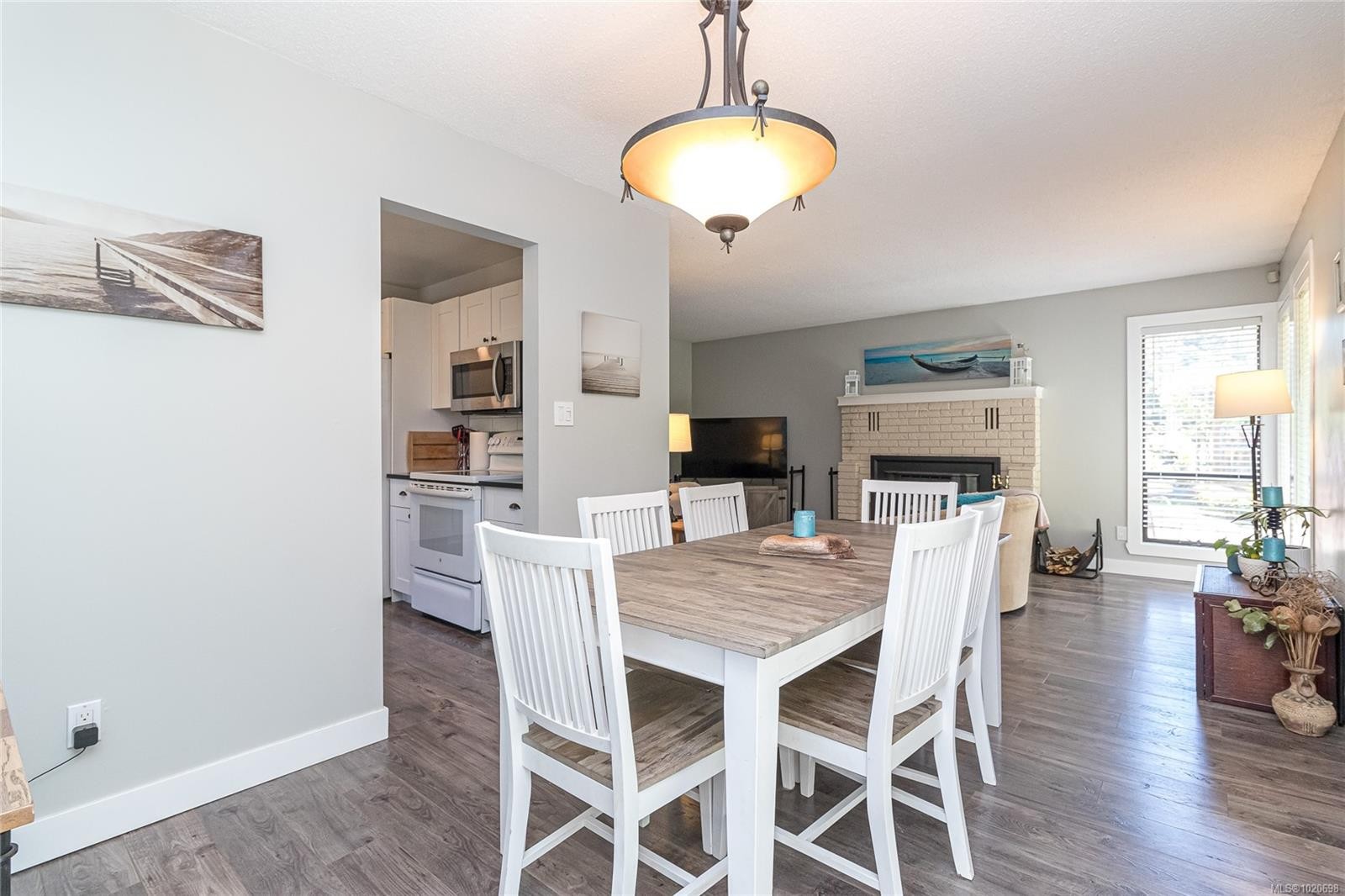 376 Atkins Ave, Langford, BC