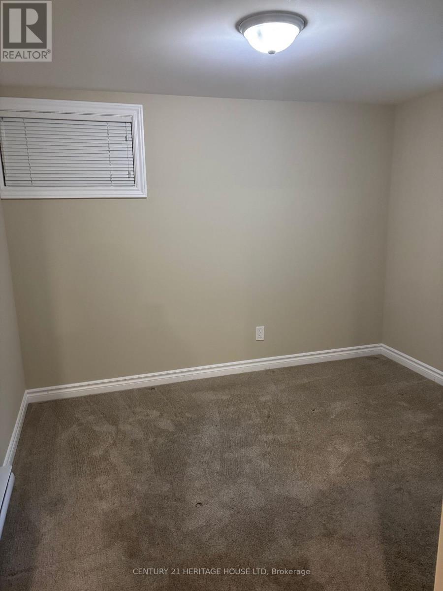 11 Barnes Street, St. Thomas, ON - Indoor Photo Showing Other Room