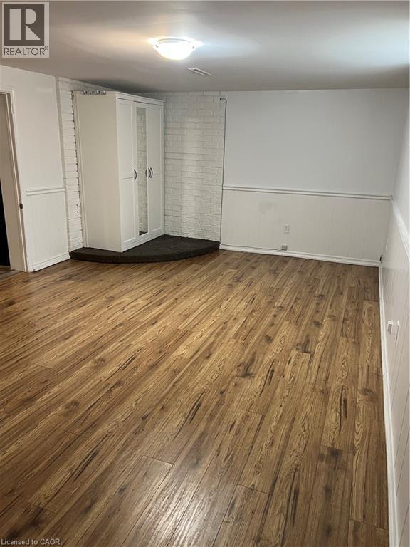 8 Myrtle Avenue Unit# Lower, St. Catharines, ON - Indoor Photo Showing Other Room