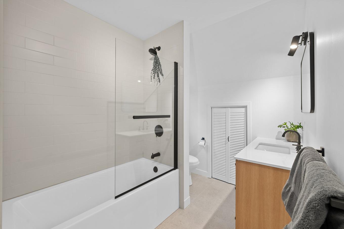 Salle de bains - 2351 Rue De L'Église, Val-David, QC - Indoor Photo Showing Bathroom