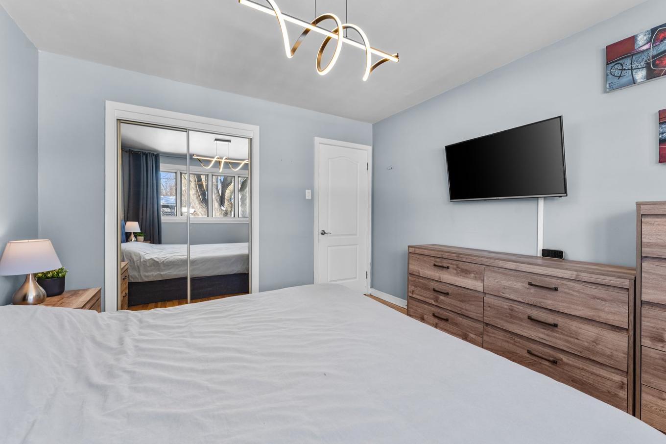 Primary bedroom - 54 Rue De La Concorde, Repentigny (Repentigny), QC - Indoor Photo Showing Bedroom