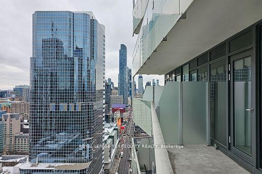 2709-197 Yonge Street, Toronto, ON - Outdoor