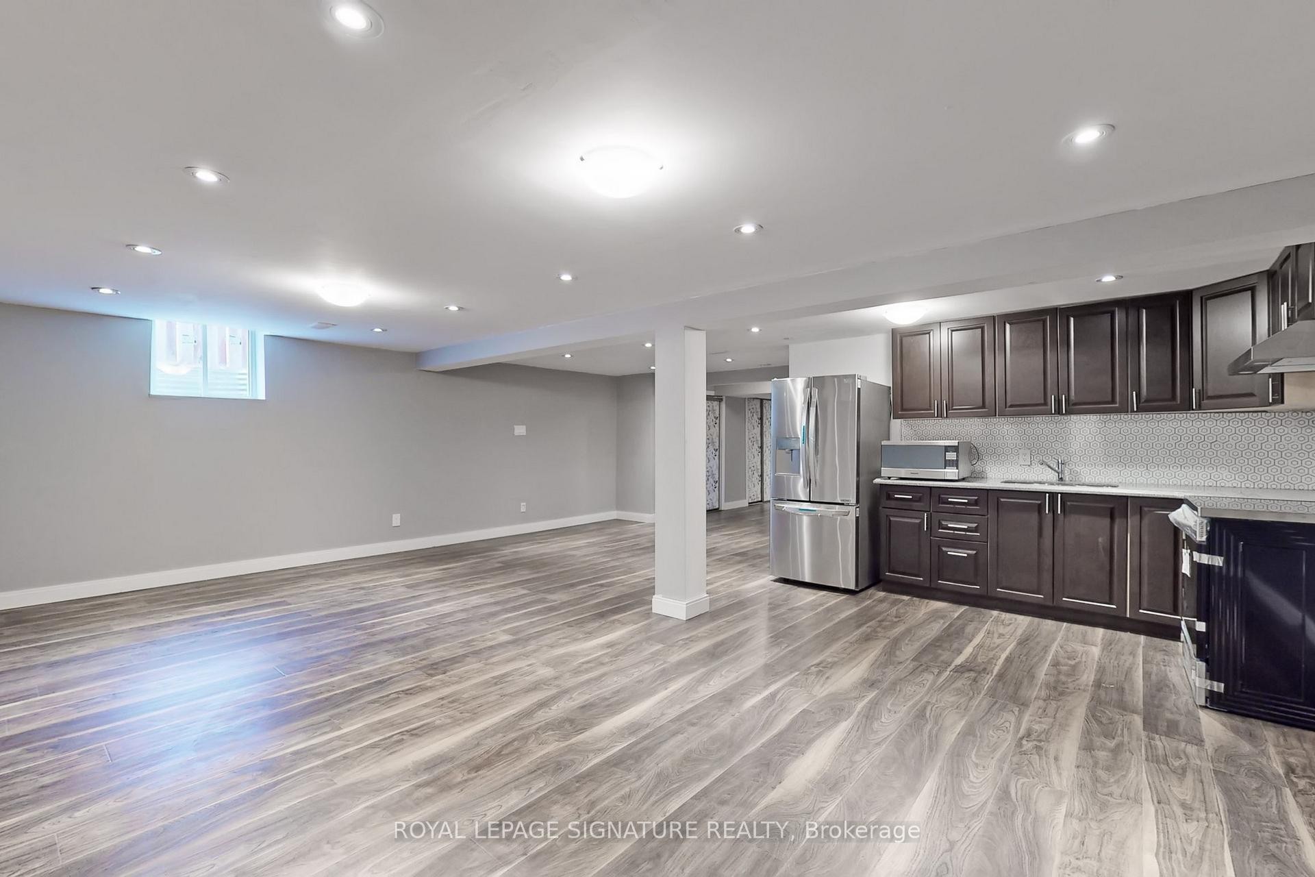 Bsmt-7 Boundy Crescent, Toronto, ON - Indoor Photo Showing Kitchen