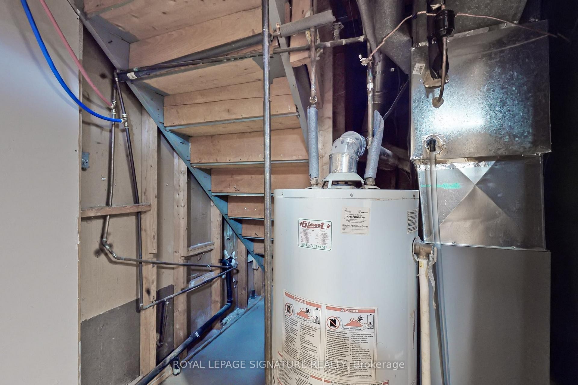 Bsmt-7 Boundy Crescent, Toronto, ON - Indoor Photo Showing Basement