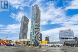 5211 - 5 BUTTERMILL AVENUE Vaughan, ON L4K 0J5