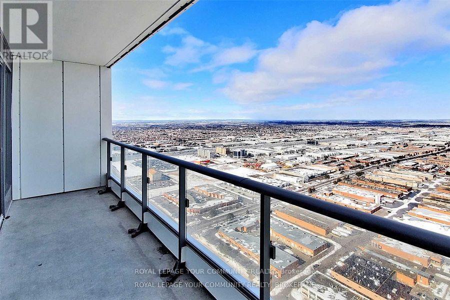 5211 - 5 Buttermill Avenue, Vaughan, ON - Outdoor With Balcony With View