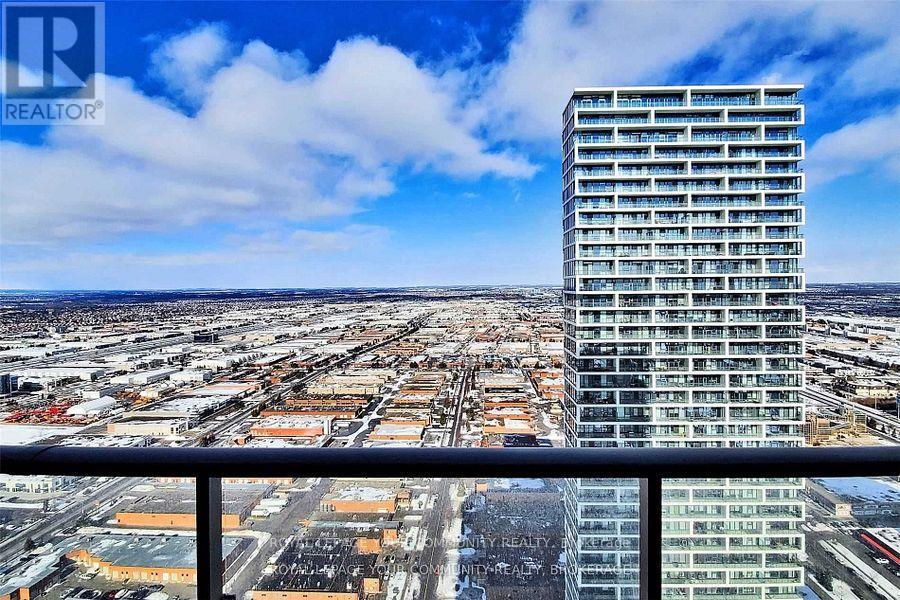 5211 - 5 Buttermill Avenue, Vaughan, ON - Outdoor With Balcony With View