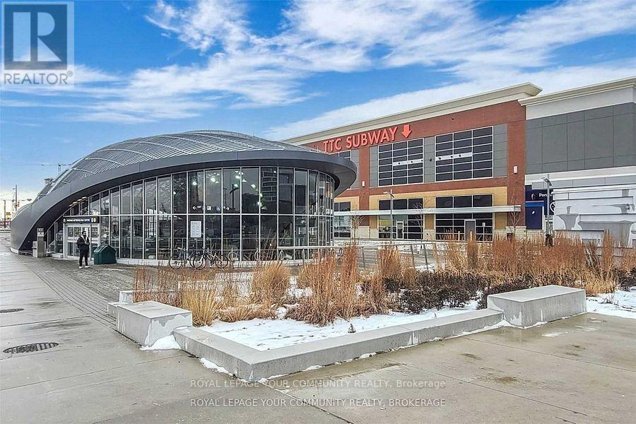 5211 - 5 Buttermill Avenue, Vaughan, ON - Outdoor