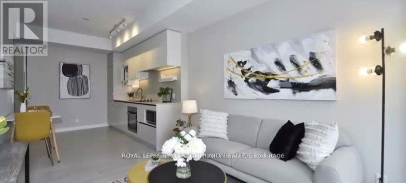 5211 - 5 Buttermill Avenue, Vaughan, ON - Indoor Photo Showing Other Room