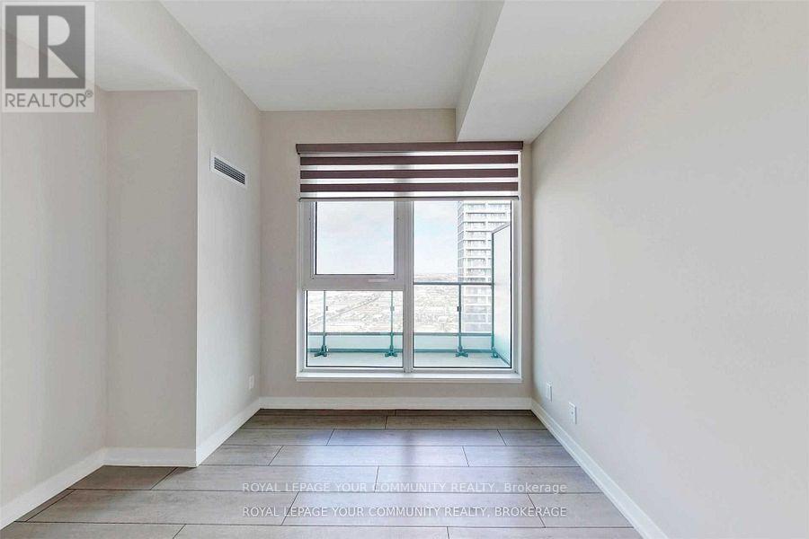 5211 - 5 Buttermill Avenue, Vaughan, ON - Indoor Photo Showing Other Room