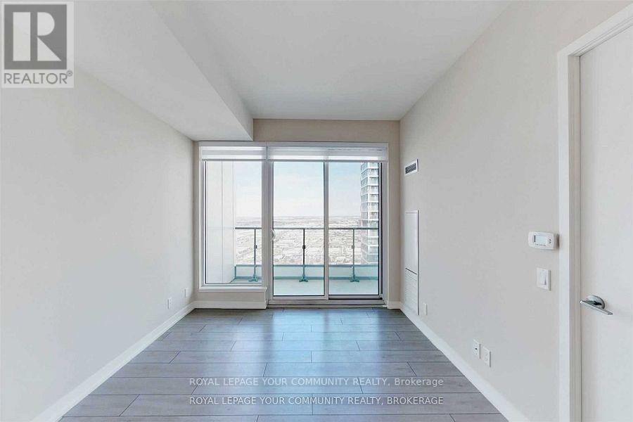 5211 - 5 Buttermill Avenue, Vaughan, ON - Indoor Photo Showing Other Room