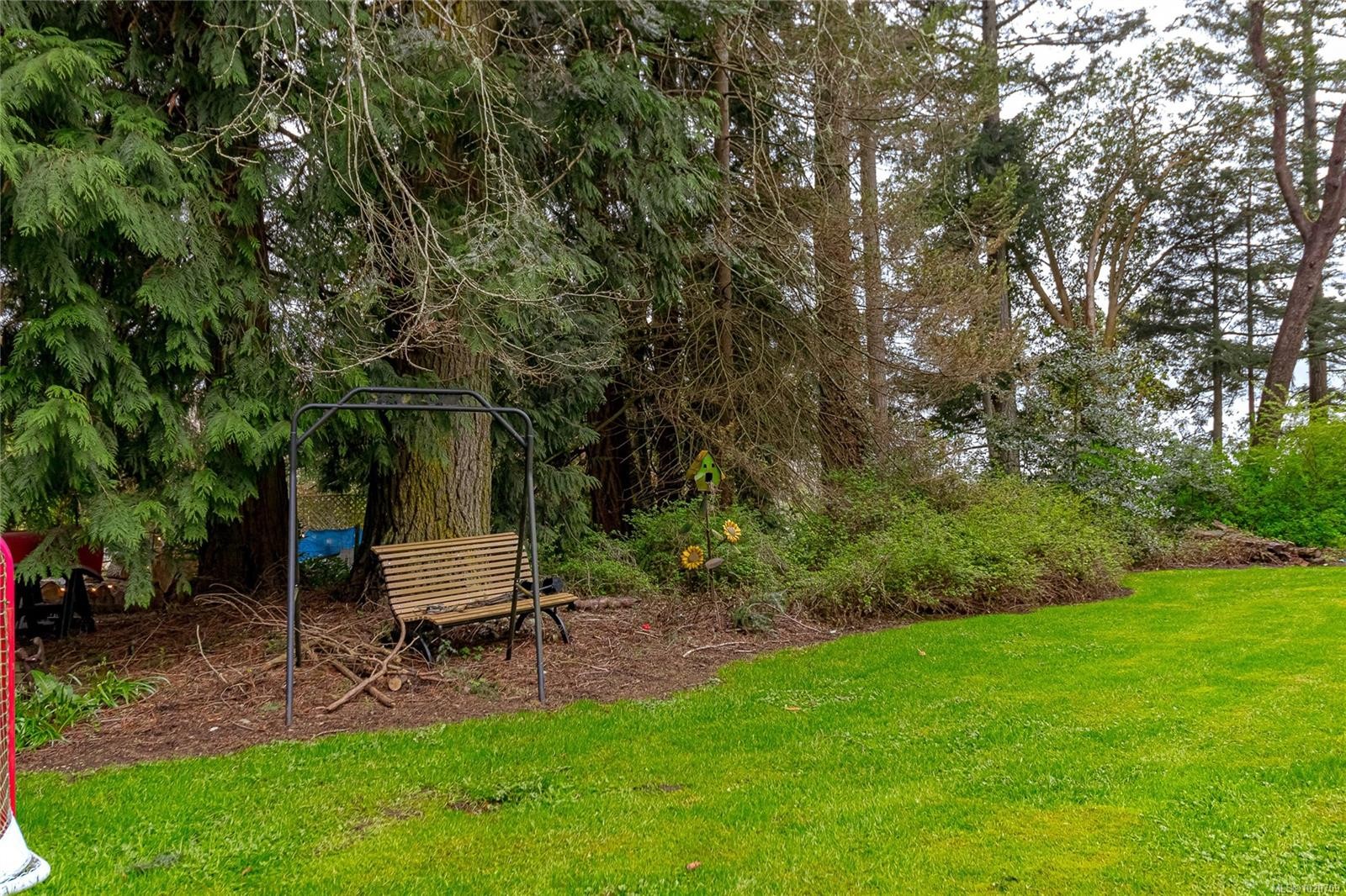 5182 Santa Clara Ave, Saanich, BC