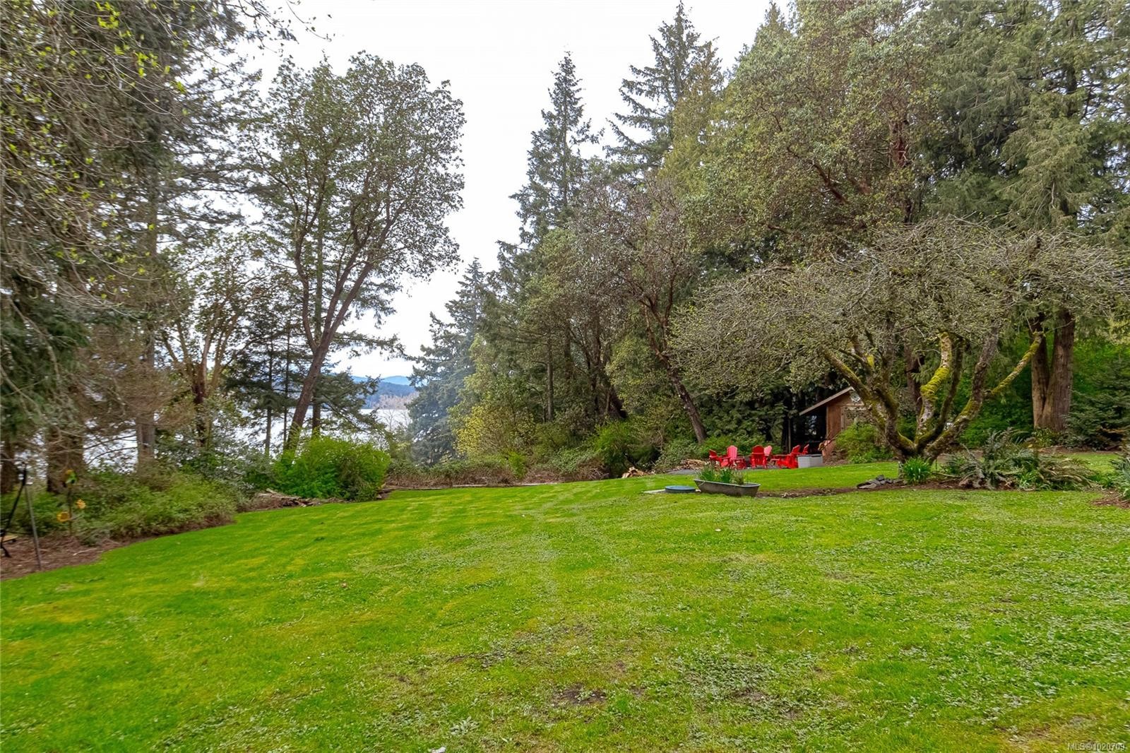 5182 Santa Clara Ave, Saanich, BC