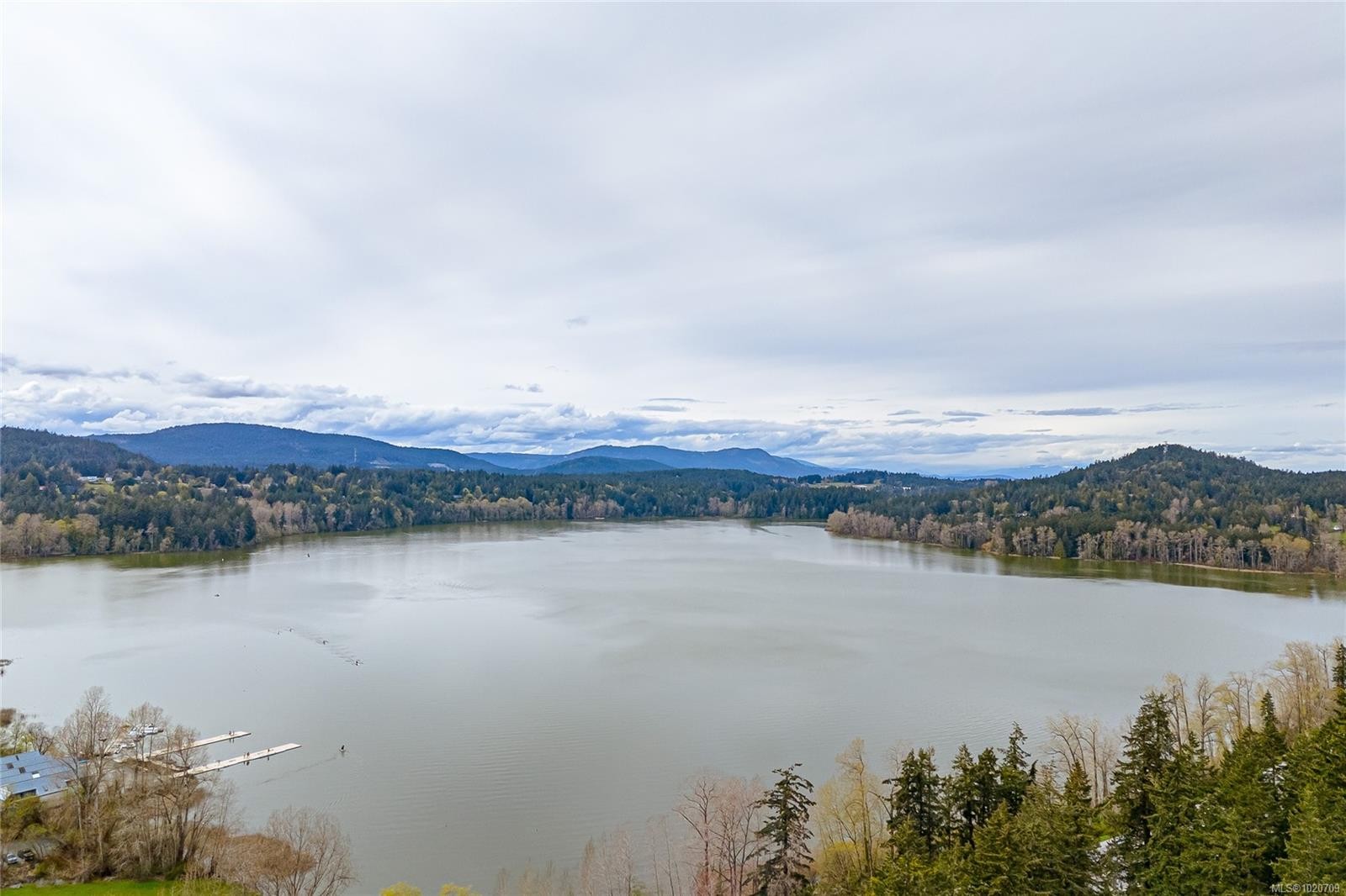 5182 Santa Clara Ave, Saanich, BC