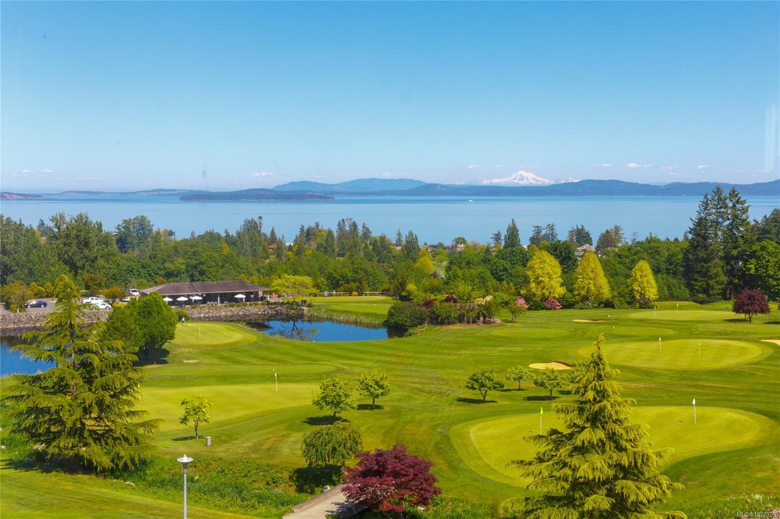 5182 Santa Clara Ave, Saanich, BC