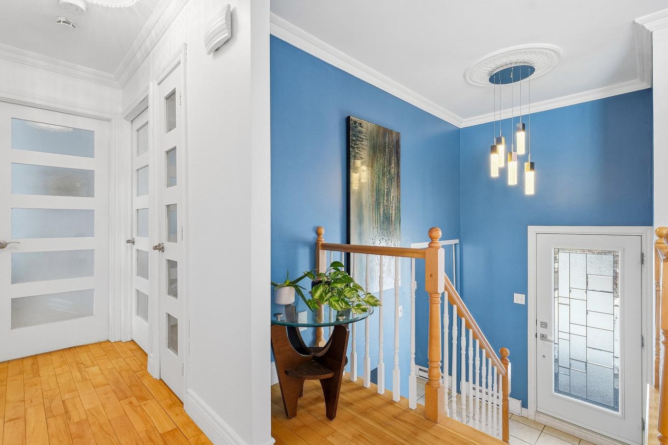 Staircase - 5615 Av. Raoul, Longueuil (Saint-Hubert), QC - Indoor Photo Showing Other Room