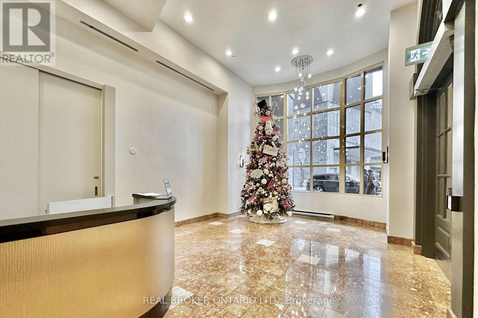 518 - 25 The Esplanade, Toronto, ON - Indoor Photo Showing Other Room